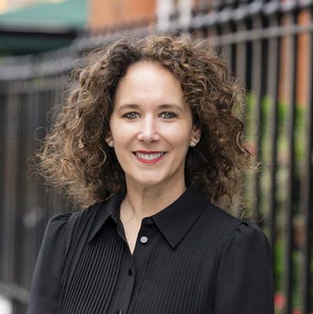 Headshot of Anna Strillacci
